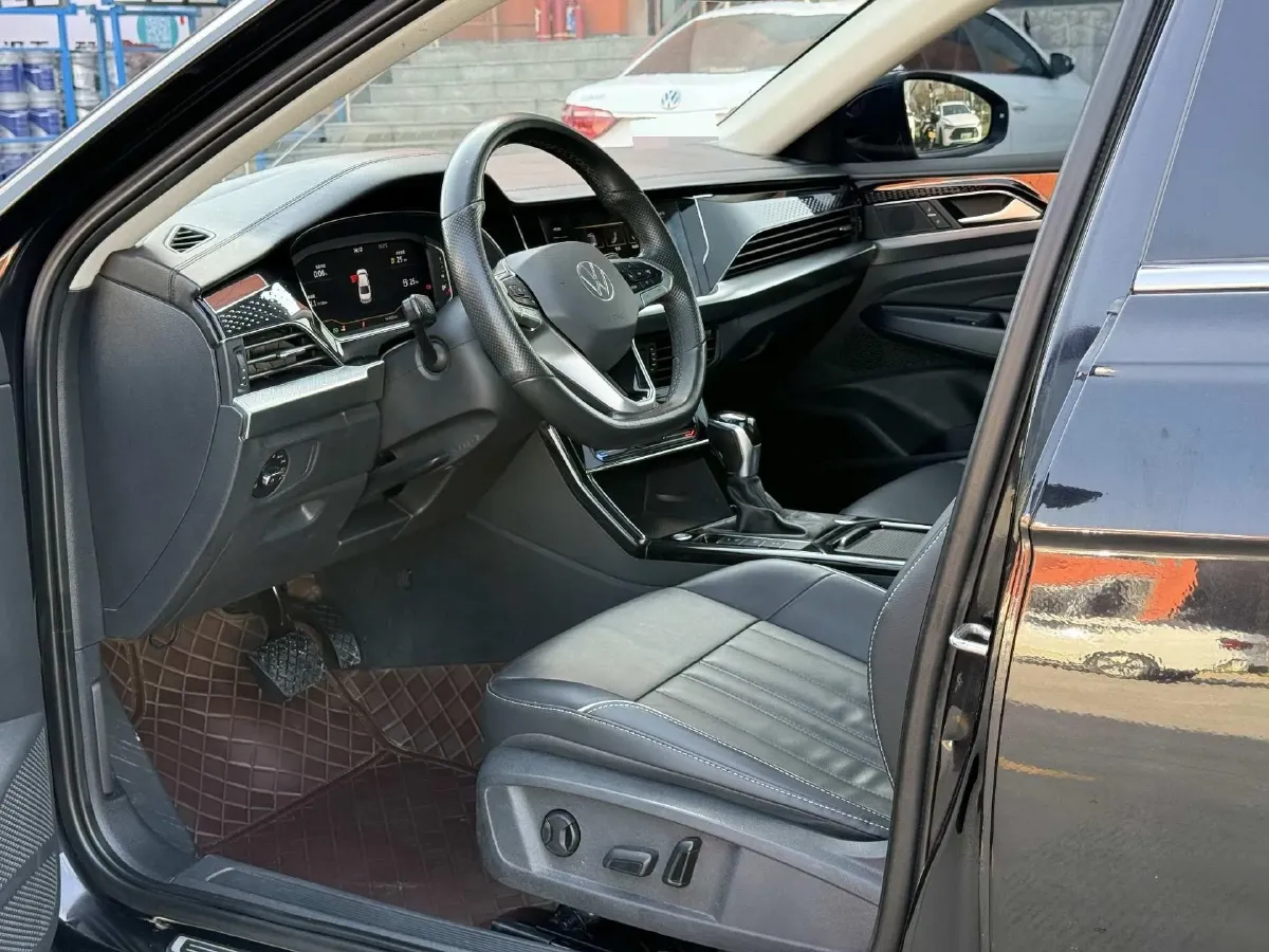 2022 Skoda Kodiak GT 2.0T 186HP L4 7DCT,autocango,china used car exporter,china ev exporter,chinese used car exporter,chinese used ev exporter