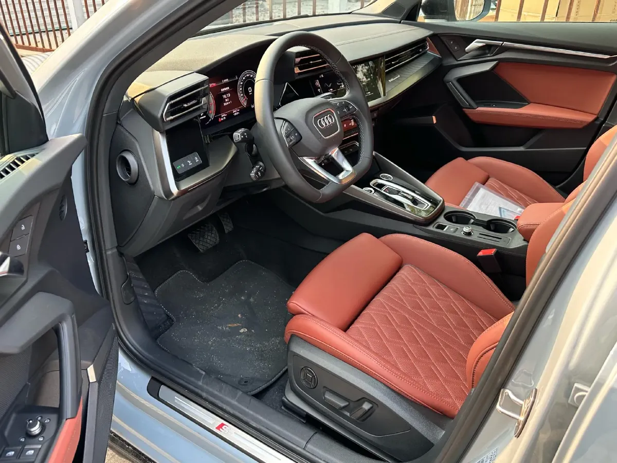 2025 Audi A3 1.5T 160HP L4 7DCT,autocango,china used car exporter,china ev exporter,chinese used car exporter,chinese used ev exporter