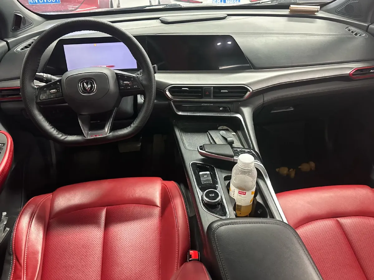 2020 ChangAn UNI-T 1.5T 180HP L4 7DCT,autocango,china used car exporter,china ev exporter,chinese used car exporter,chinese used ev exporter