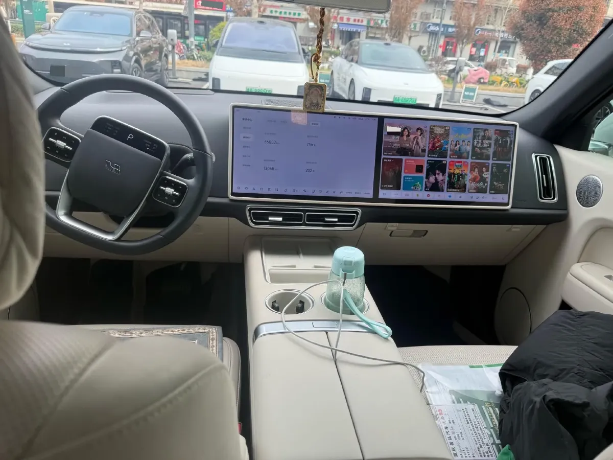 2023 Li L7 Range Extended 154HP REEV 40.9KWH,autocango,china used car exporter,china ev exporter,chinese used car exporter,chinese used ev exporter