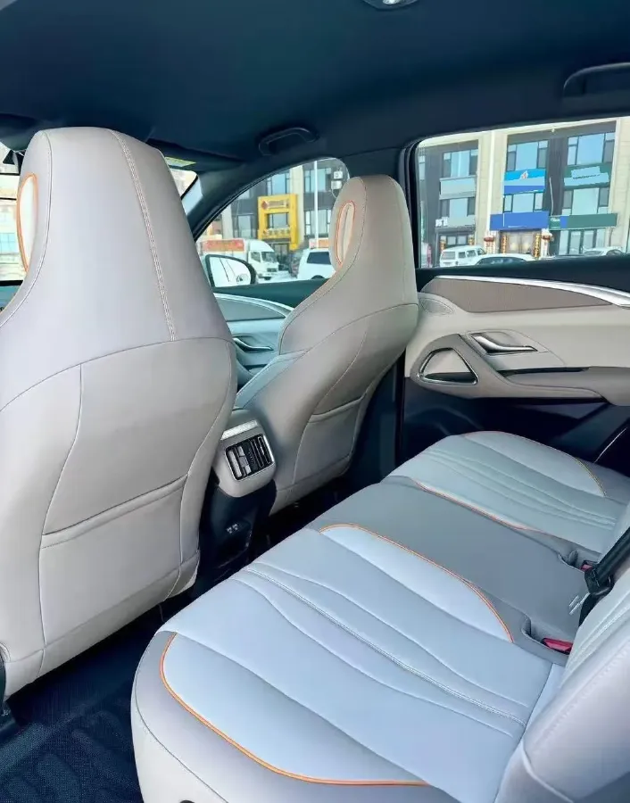 2024 BYD Song Pro 1.5L 110HP L4 E-CVT PHEV 18.3KWH,autocango,china used car exporter,china ev exporter,chinese used car exporter,chinese used ev exporter