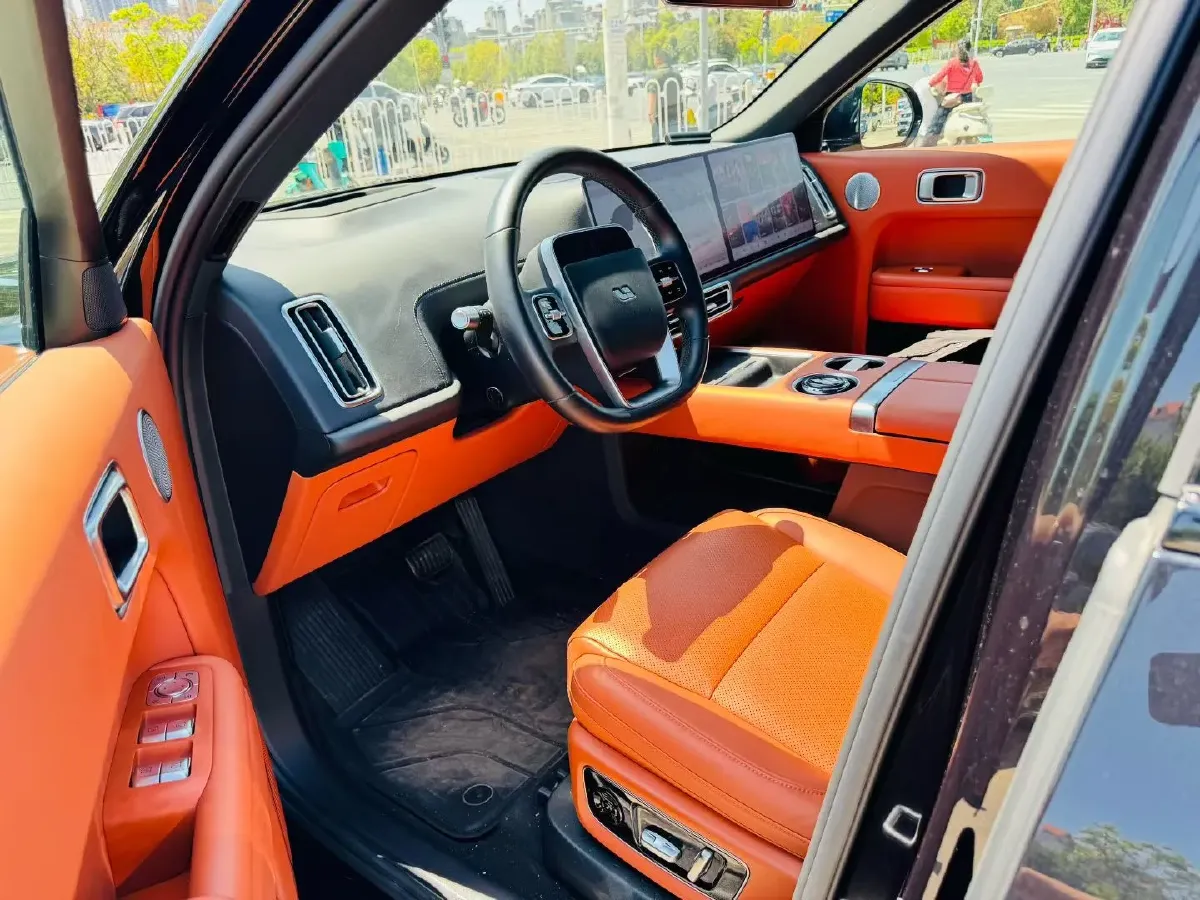 2023 Li L9 Range Extended 154HP REEV 42.6KWH,autocango,china used car exporter,china ev exporter,chinese used car exporter,chinese used ev exporter