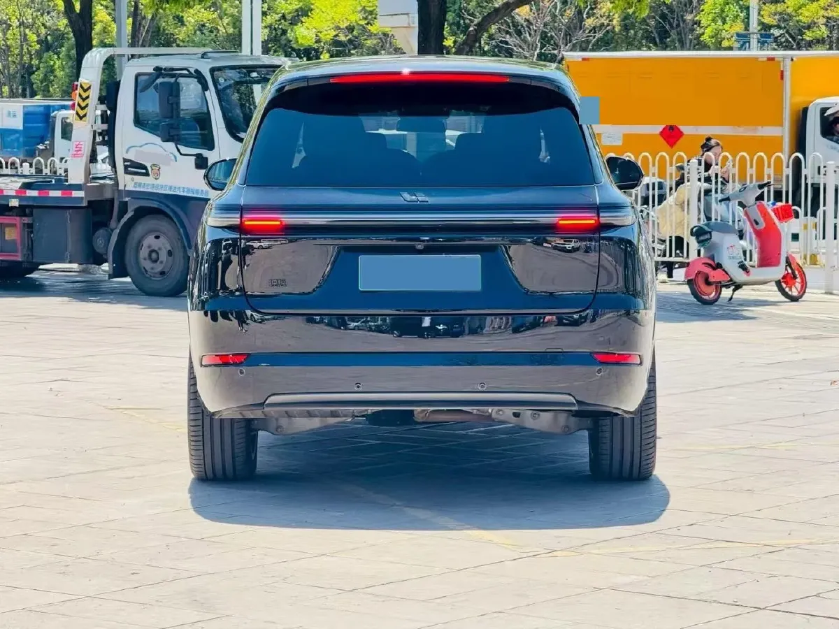 2023 Li L9 Range Extended 154HP REEV 42.6KWH,autocango,china used car exporter,china ev exporter,chinese used car exporter,chinese used ev exporter