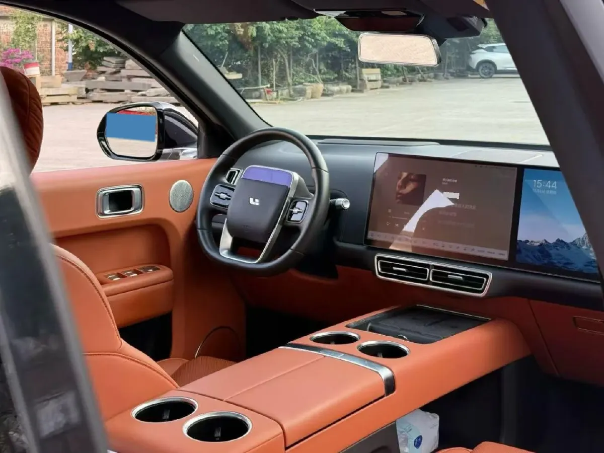 2023 Li L8 Range Extended 154HP REEV 40.9KWH,autocango,china used car exporter,china ev exporter,chinese used car exporter,chinese used ev exporter