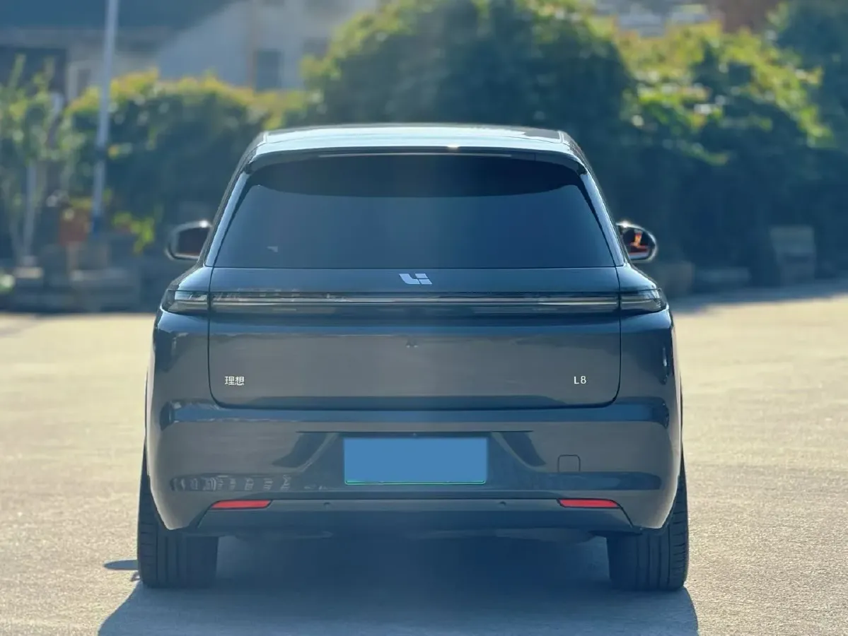 2023 Li L8 Range Extended 154HP REEV 40.9KWH,autocango,china used car exporter,china ev exporter,chinese used car exporter,chinese used ev exporter