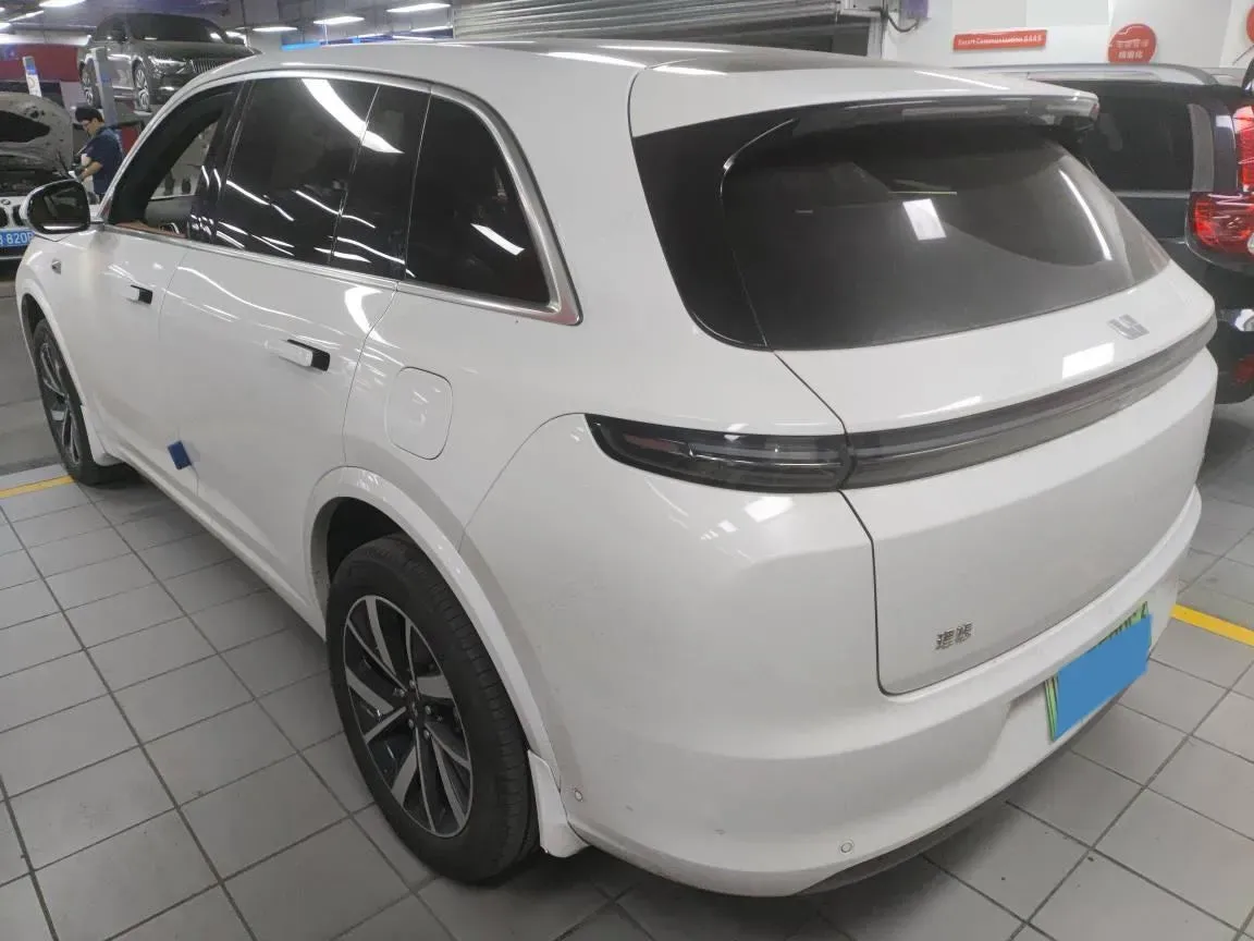 2023 Li L7 Range Extended 154HP REEV 40.9KWH,autocango,china used car exporter,china ev exporter,chinese used car exporter,chinese used ev exporter