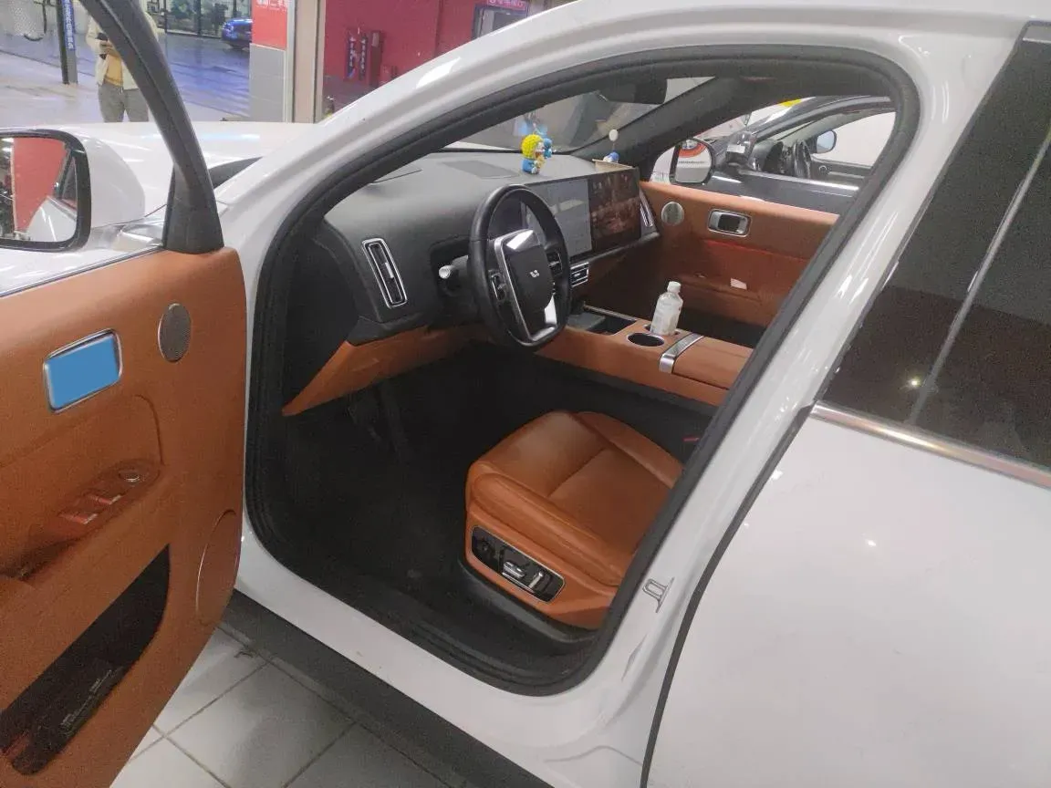 2023 Li L7 Range Extended 154HP REEV 40.9KWH,autocango,china used car exporter,china ev exporter,chinese used car exporter,chinese used ev exporter