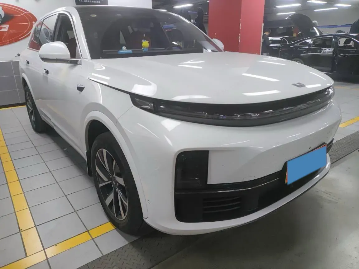 2023 Li L7 Range Extended 154HP REEV 40.9KWH,autocango,china used car exporter,china ev exporter,chinese used car exporter,chinese used ev exporter