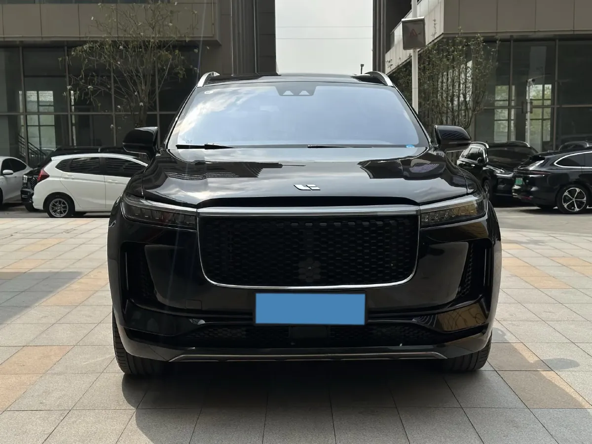 2020 Li ONE Range Extended 131HP REEV 40.5KWH,autocango,china used car exporter,china ev exporter,chinese used car exporter,chinese used ev exporter