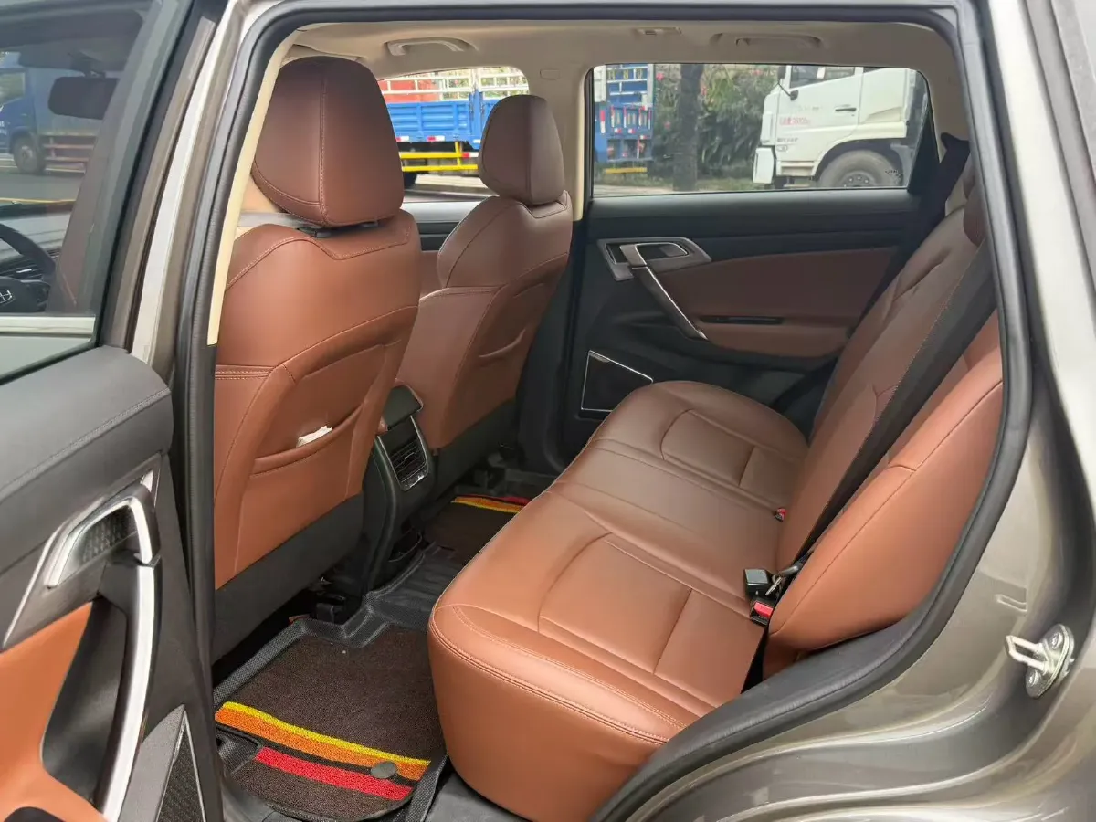 2021 Ford Escort 1.5L 122HP L3 6AT,autocango,china used car exporter,china ev exporter,chinese used car exporter,chinese used ev exporter