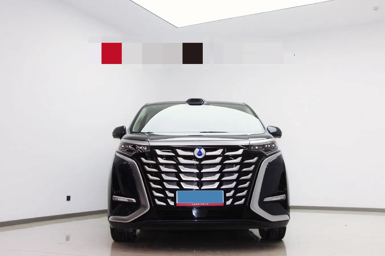 2025 Denza D9 1.5T 156HP L4 E-CVT PHEV 40KWH,autocango,china used car exporter,china ev exporter,chinese used car exporter,chinese used ev exporter