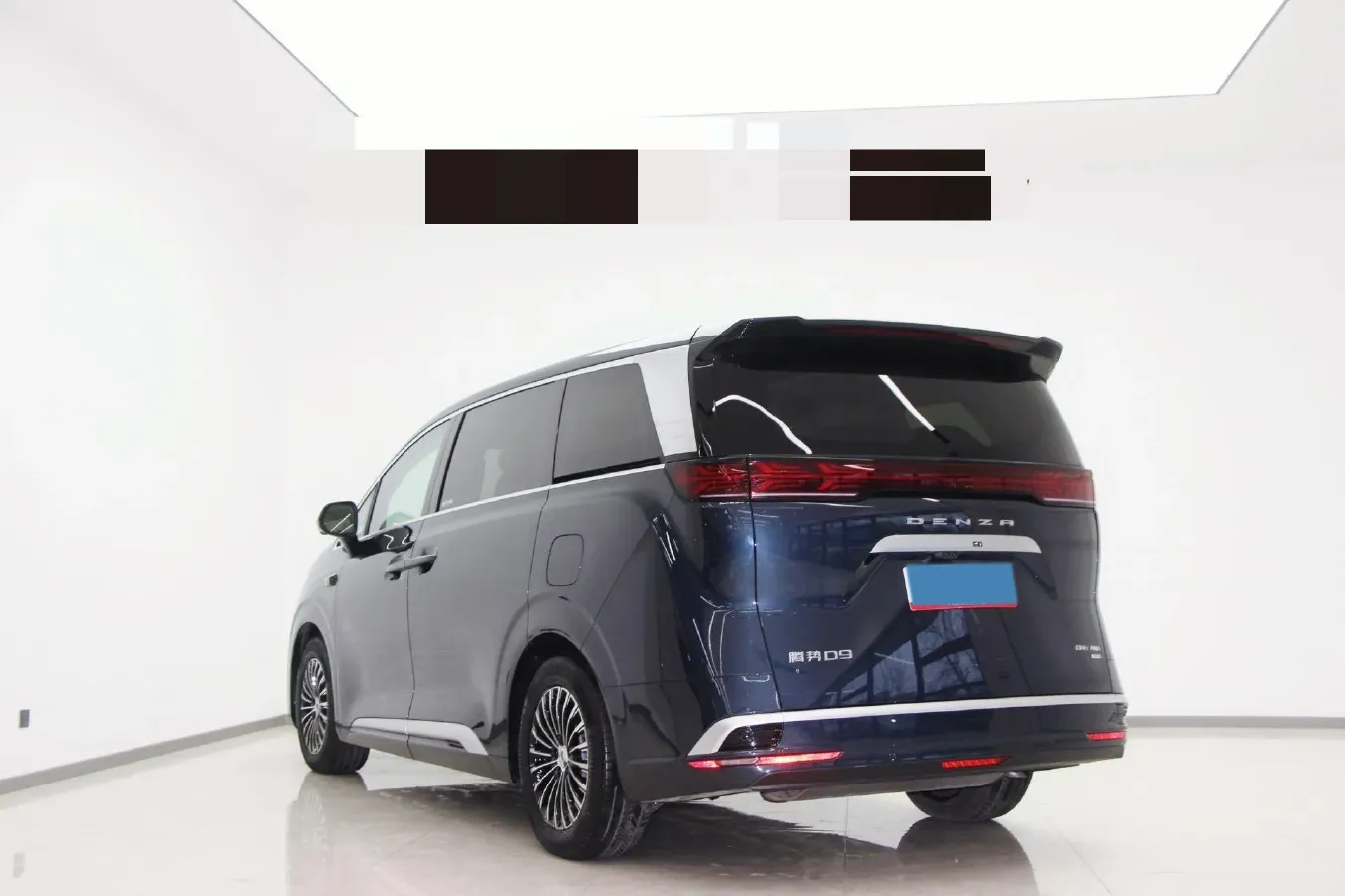 2025 Denza D9 1.5T 156HP L4 E-CVT PHEV 40KWH,autocango,china used car exporter,china ev exporter,chinese used car exporter,chinese used ev exporter
