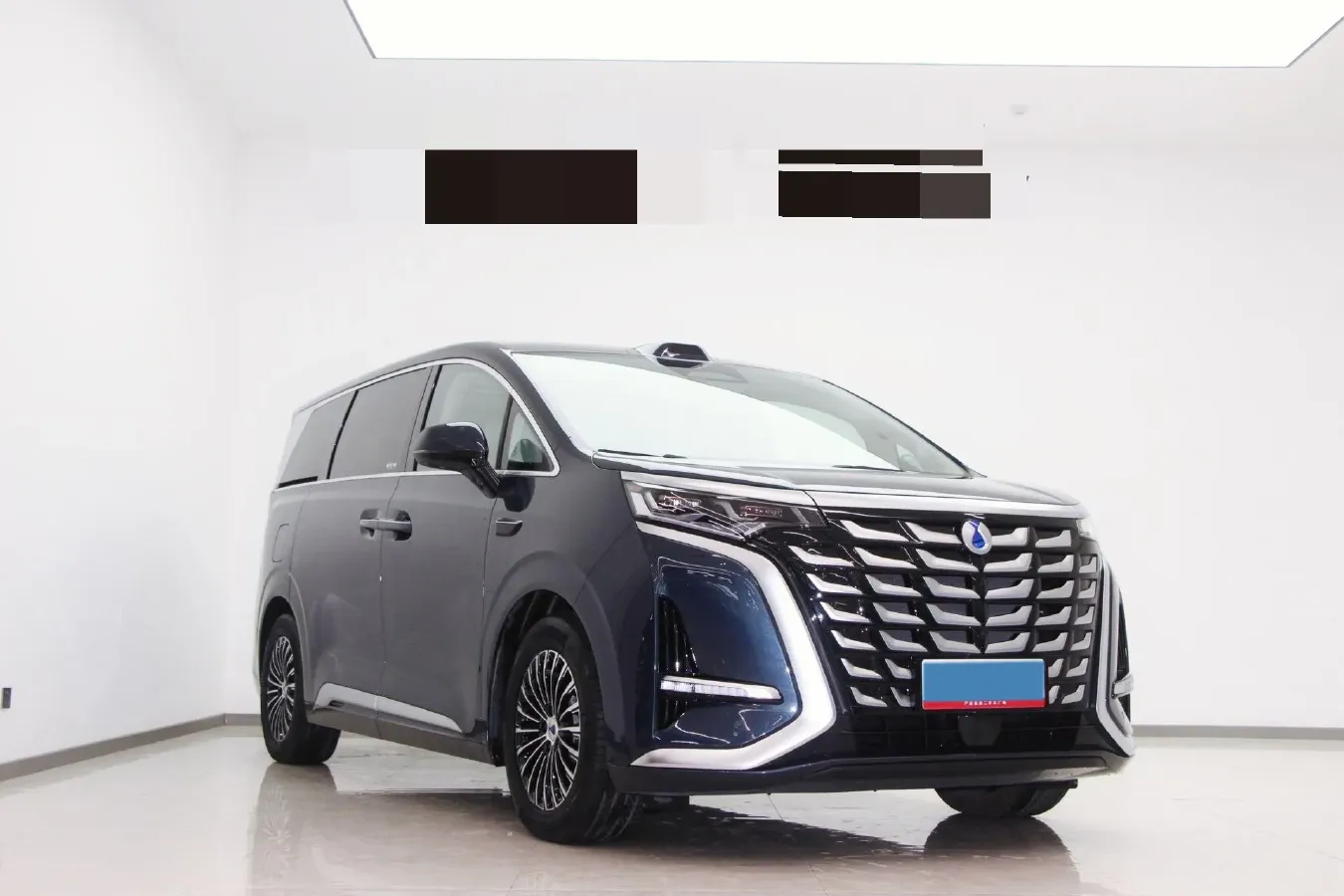 2025 Denza D9 1.5T 156HP L4 E-CVT PHEV 40KWH,autocango,china used car exporter,china ev exporter,chinese used car exporter,chinese used ev exporter