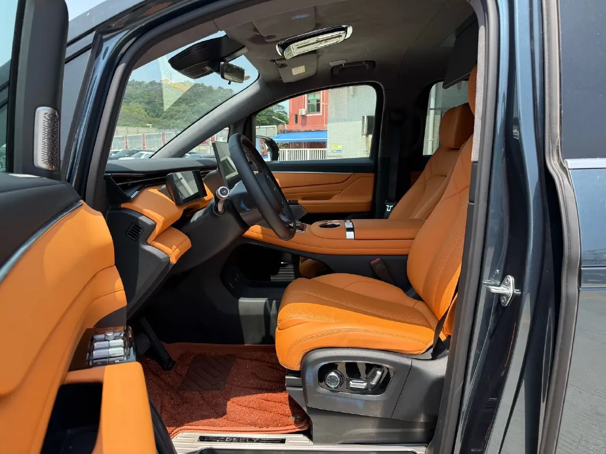 2026 Geely Galaxy V900 REEV 163HP REEV,autocango,china used car exporter,china ev exporter,chinese used car exporter,chinese used ev exporter