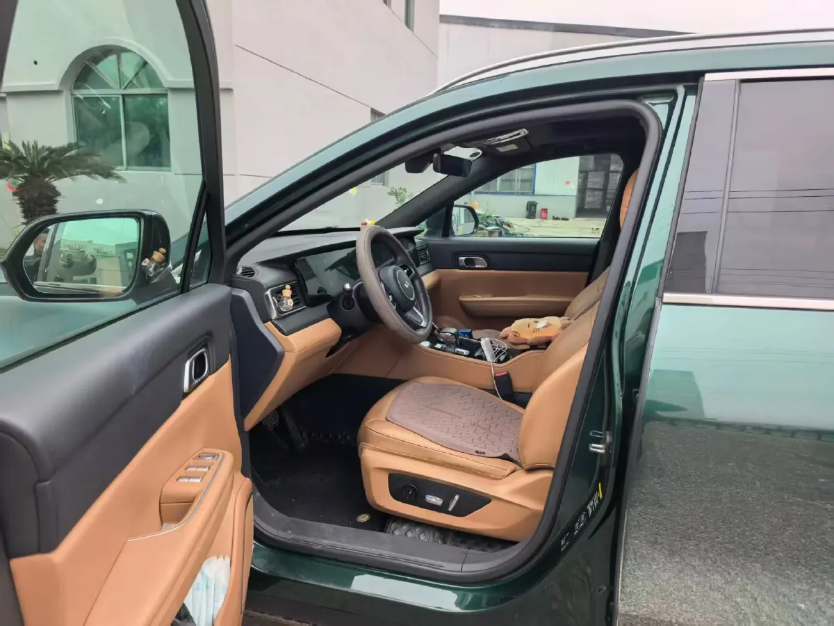 2021 Li ONE Range Extended 131HP REEV 40.5KWH,autocango,china used car exporter,china ev exporter,chinese used car exporter,chinese used ev exporter