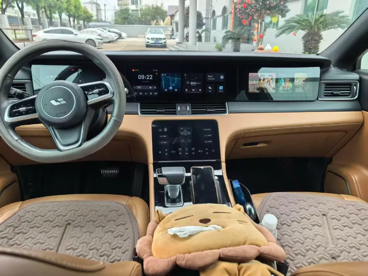 2021 Li ONE Range Extended 131HP REEV 40.5KWH,autocango,china used car exporter,china ev exporter,chinese used car exporter,chinese used ev exporter