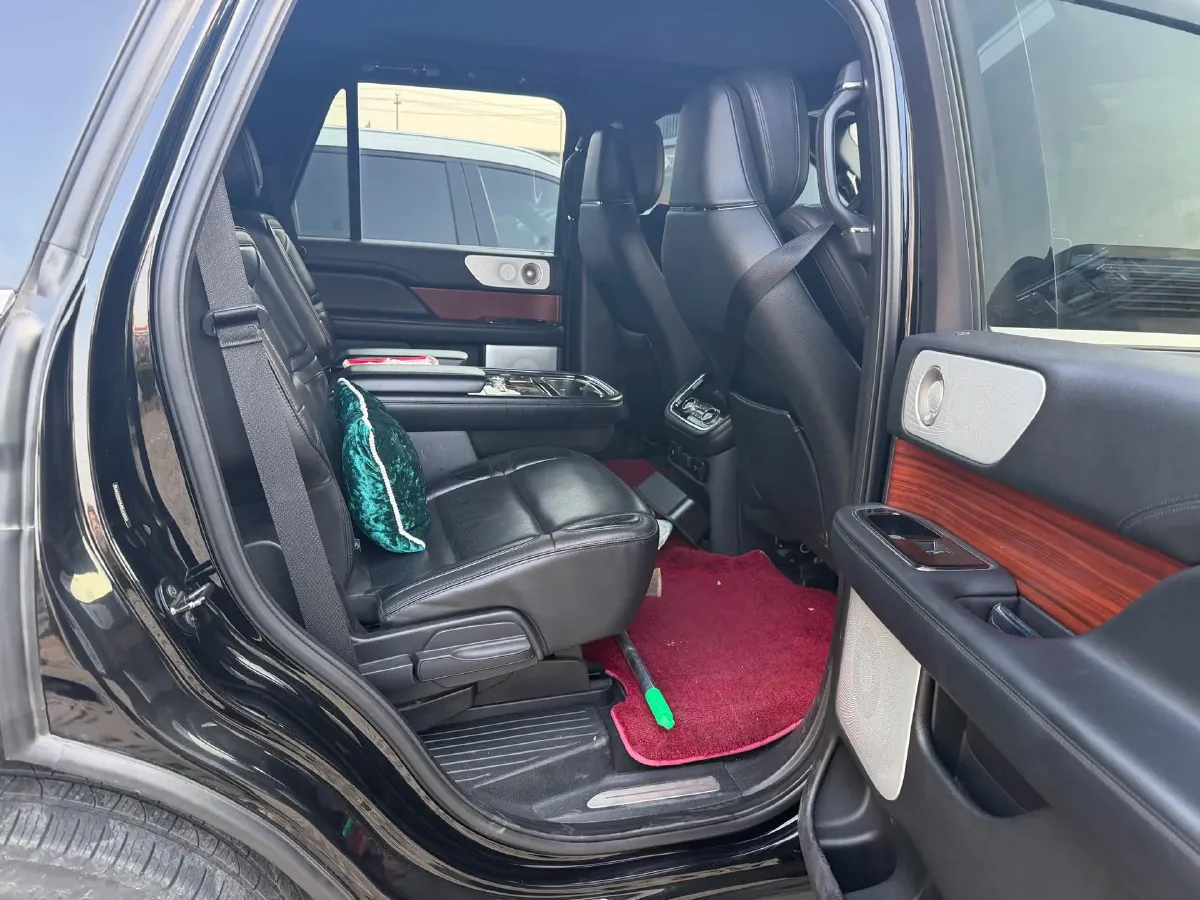 2018 Lincoln Navigator 3.5T 415HP V6 10AT,autocango,china used car exporter,china ev exporter,chinese used car exporter,chinese used ev exporter