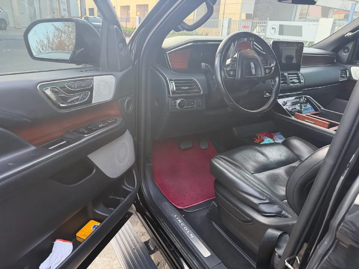 2018 Lincoln Navigator 3.5T 415HP V6 10AT,autocango,china used car exporter,china ev exporter,chinese used car exporter,chinese used ev exporter