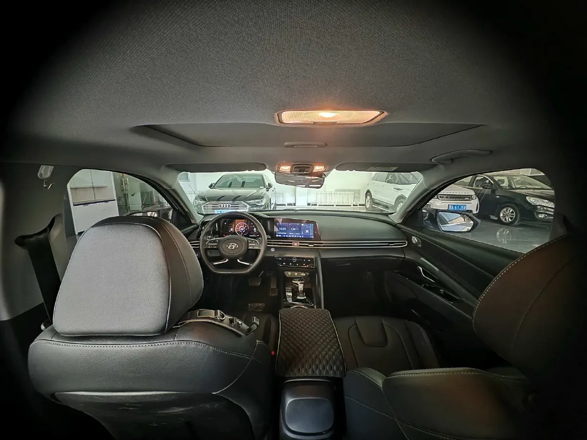 2021 Hyundai Elantra 1.5L 115HP L4 CVT,autocango,china used car exporter,china ev exporter,chinese used car exporter,chinese used ev exporter