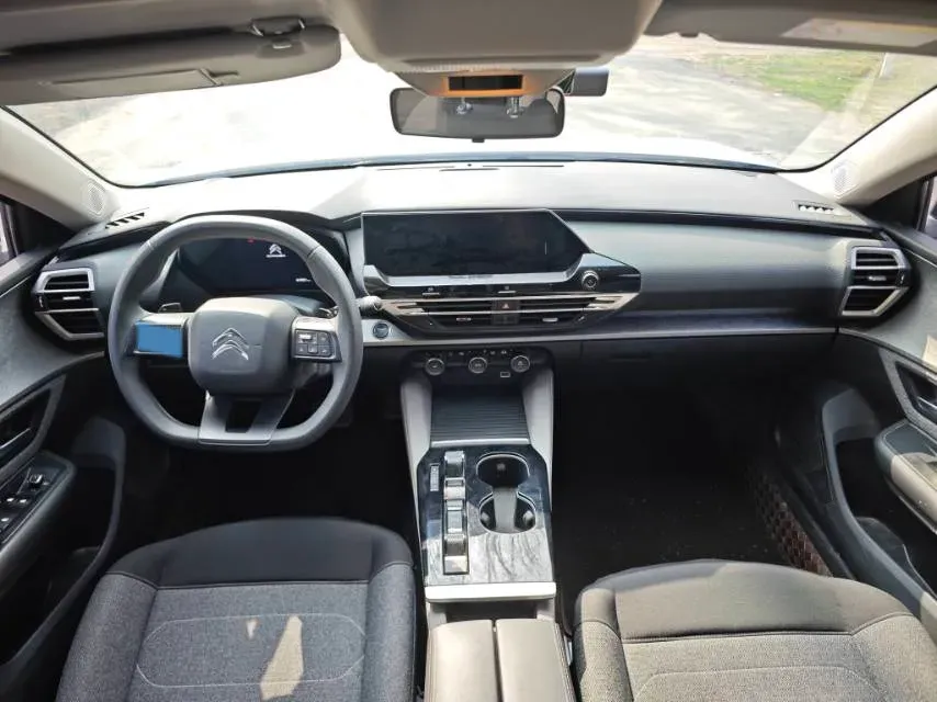 2025 Citroen C5 X 1.6T 175HP L4 8AT,autocango,china used car exporter,china ev exporter,chinese used car exporter,chinese used ev exporter