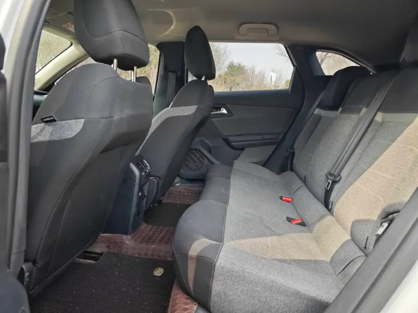 2025 Citroen C5 X 1.6T 175HP L4 8AT,autocango,china used car exporter,china ev exporter,chinese used car exporter,chinese used ev exporter