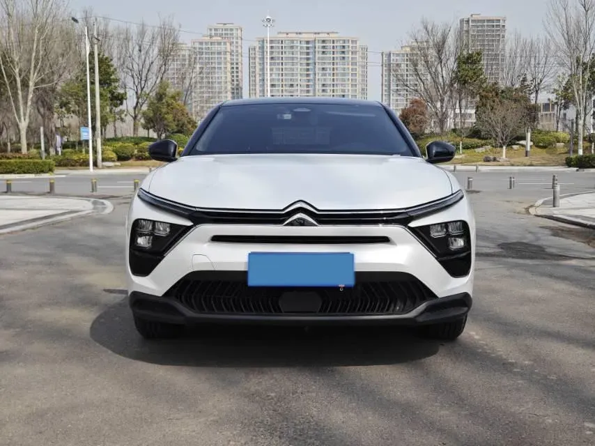 2025 Citroen C5 X 1.6T 175HP L4 8AT,autocango,china used car exporter,china ev exporter,chinese used car exporter,chinese used ev exporter