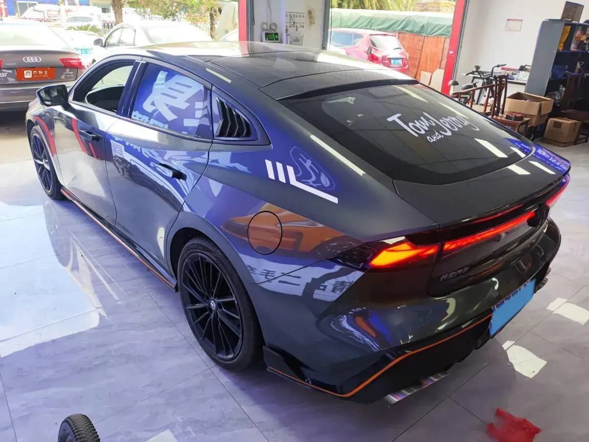 2022 ChangAn UNI-V 1.5T 188HP L4 7DCT,autocango,china used car exporter,china ev exporter,chinese used car exporter,chinese used ev exporter