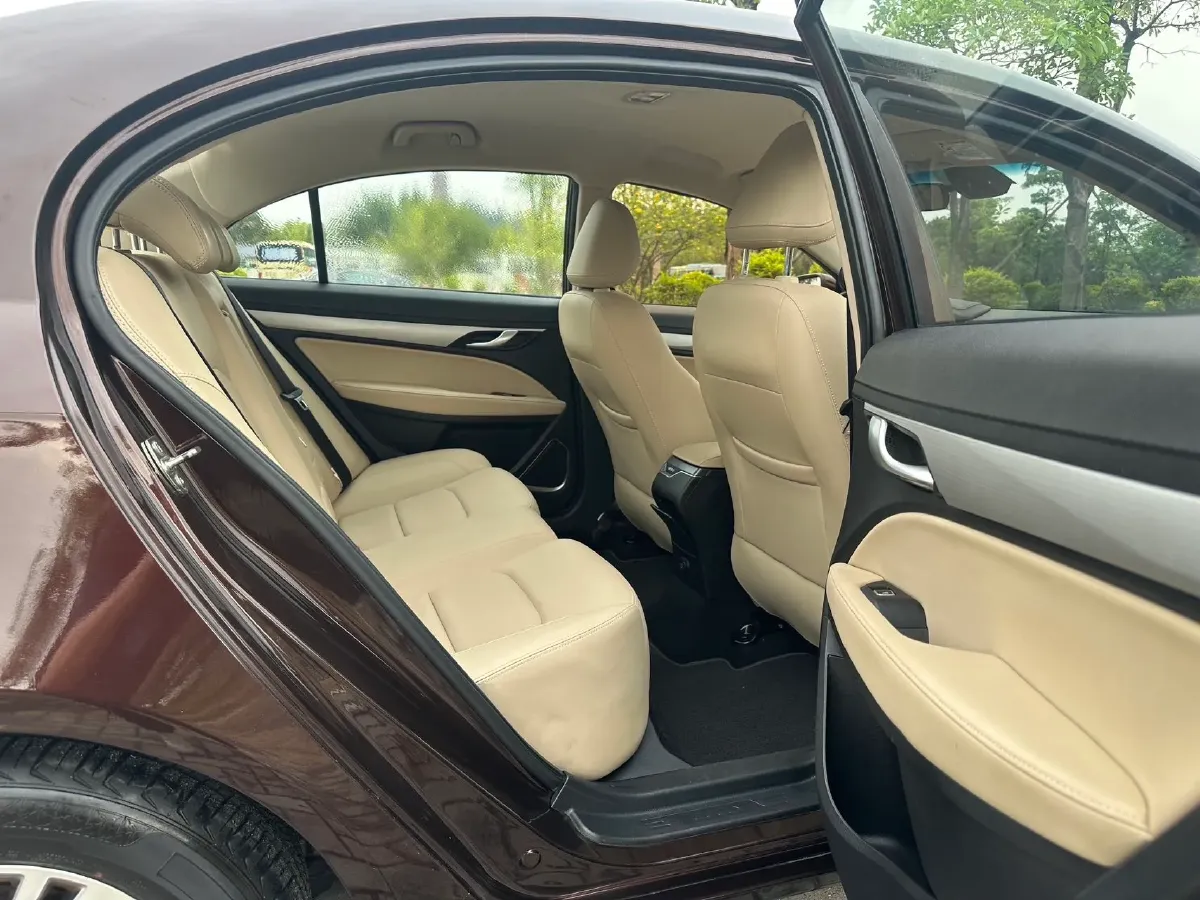 2018 Geely Emgrand 1.5L 109HP L4 5MT,autocango,china used car exporter,china ev exporter,chinese used car exporter,chinese used ev exporter