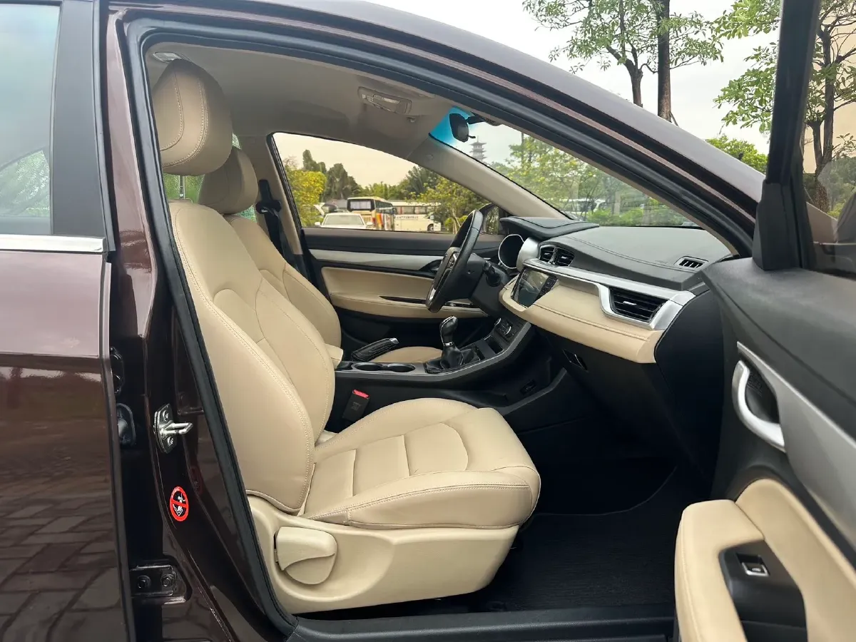 2018 Geely Emgrand 1.5L 109HP L4 5MT,autocango,china used car exporter,china ev exporter,chinese used car exporter,chinese used ev exporter