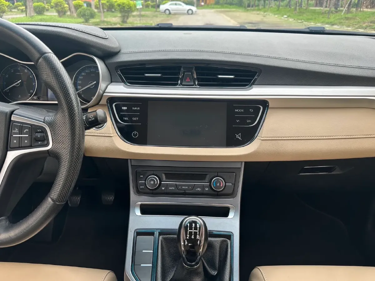 2018 Geely Emgrand 1.5L 109HP L4 5MT,autocango,china used car exporter,china ev exporter,chinese used car exporter,chinese used ev exporter
