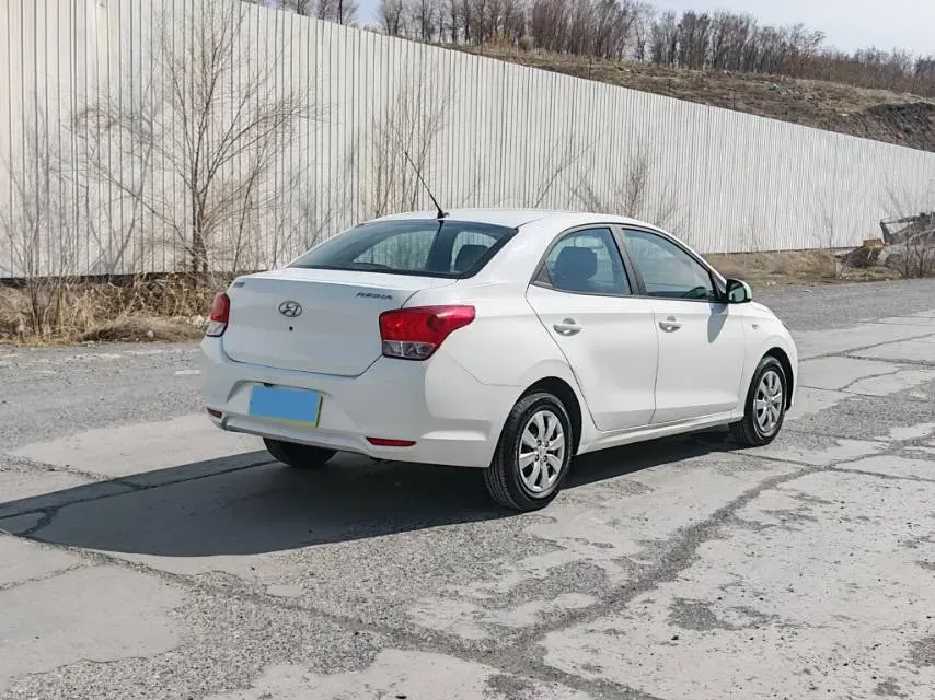 2017 Hyundai Reina 1.4L 95HP L4 5MT,autocango,china used car exporter,china ev exporter,chinese used car exporter,chinese used ev exporter