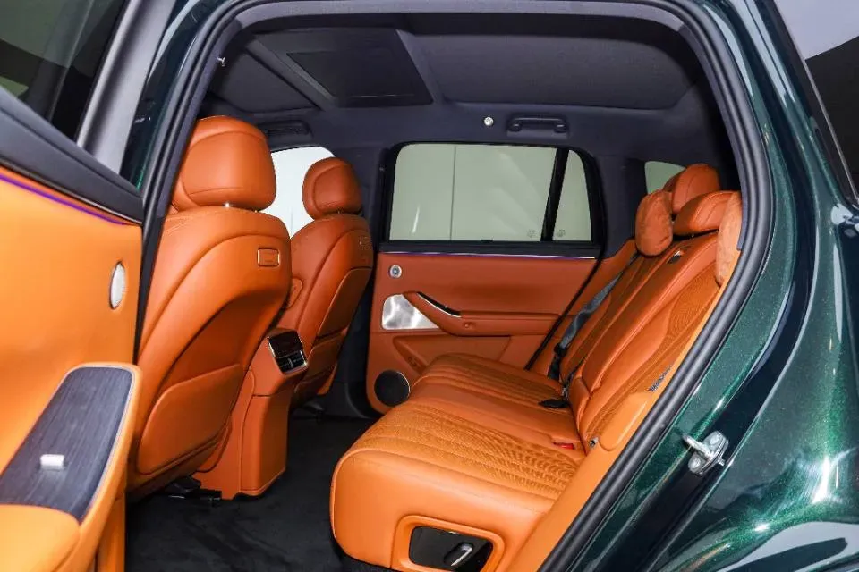 2026 AITO AITO M7 REEV 160HP REEV,autocango,china used car exporter,china ev exporter,chinese used car exporter,chinese used ev exporter