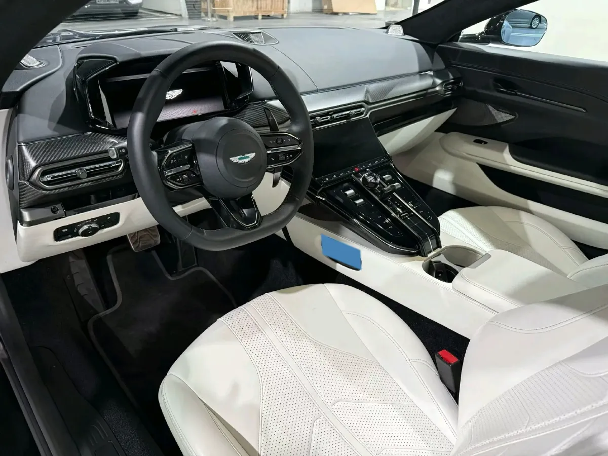 2024 Aston Martin V8 Vantage 4.0T 665HP V8 8AT,autocango,china used car exporter,china ev exporter,chinese used car exporter,chinese used ev exporter