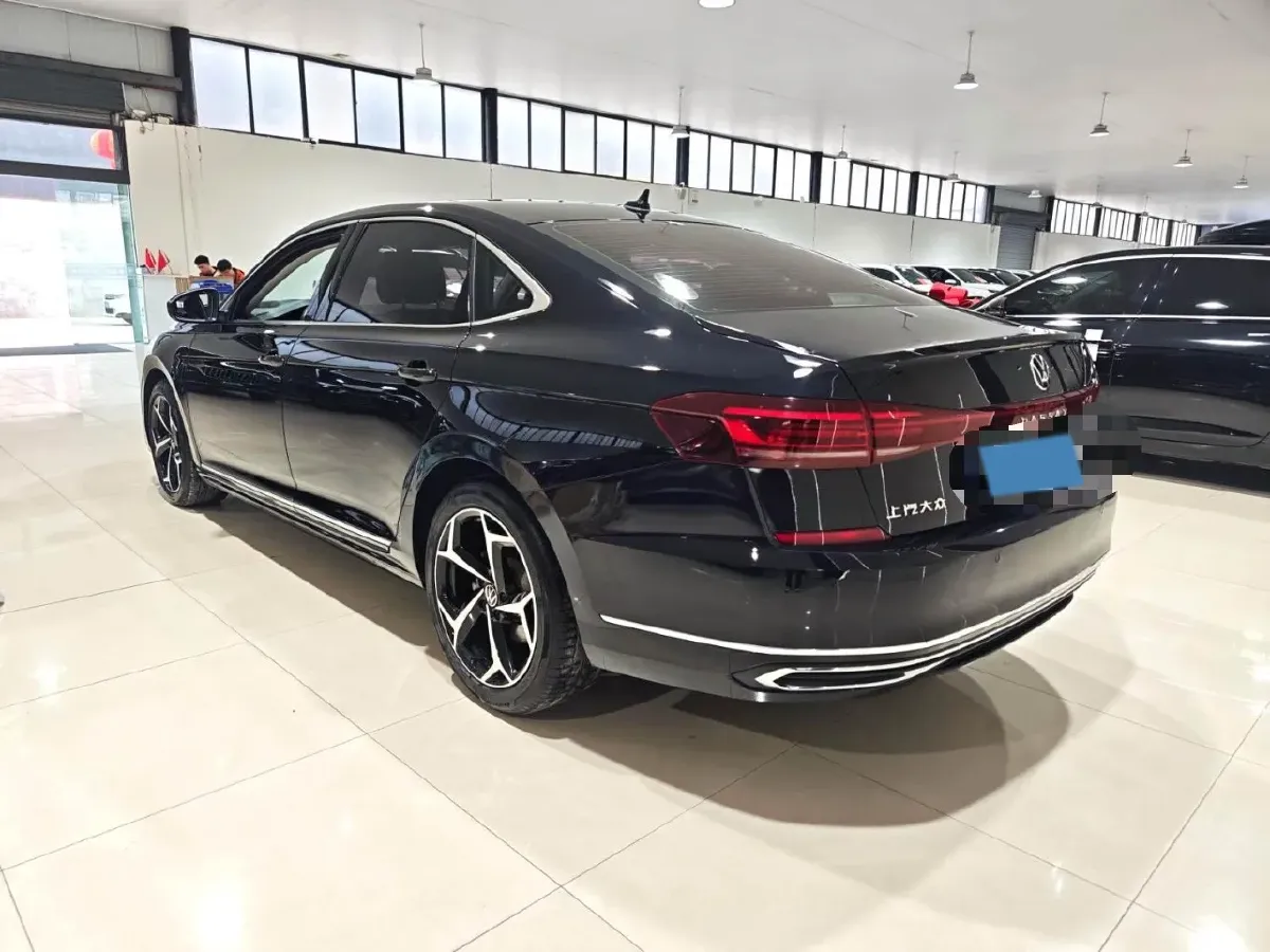 2024 Volkswagen Passat 2.0T 220HP L4 7DCT,autocango,china used car exporter,china ev exporter,chinese used car exporter,chinese used ev exporter