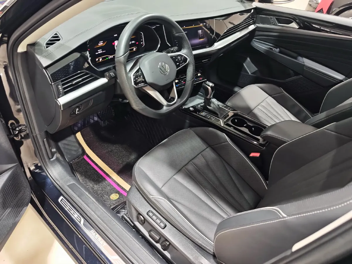 2024 Volkswagen Passat 2.0T 220HP L4 7DCT,autocango,china used car exporter,china ev exporter,chinese used car exporter,chinese used ev exporter