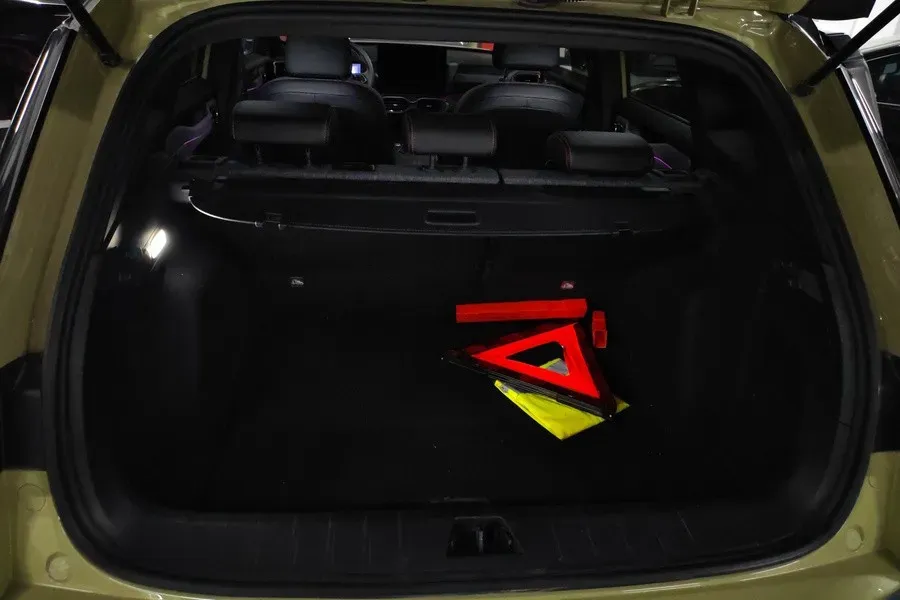 2025 Geely Cowboy 1.5T 181HP L4 7DCT,autocango,china used car exporter,china ev exporter,chinese used car exporter,chinese used ev exporter