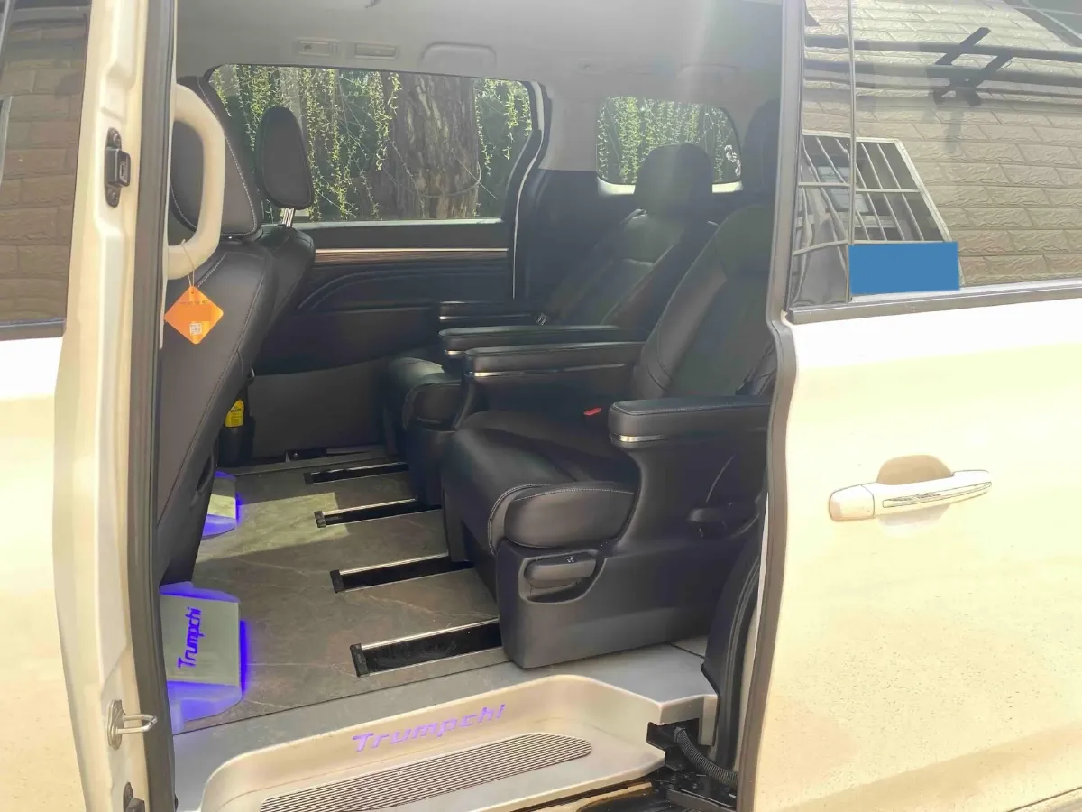 2021 GAC Trumpchi M8 2.0T 252HP L4 8AT,autocango,china used car exporter,china ev exporter,chinese used car exporter,chinese used ev exporter