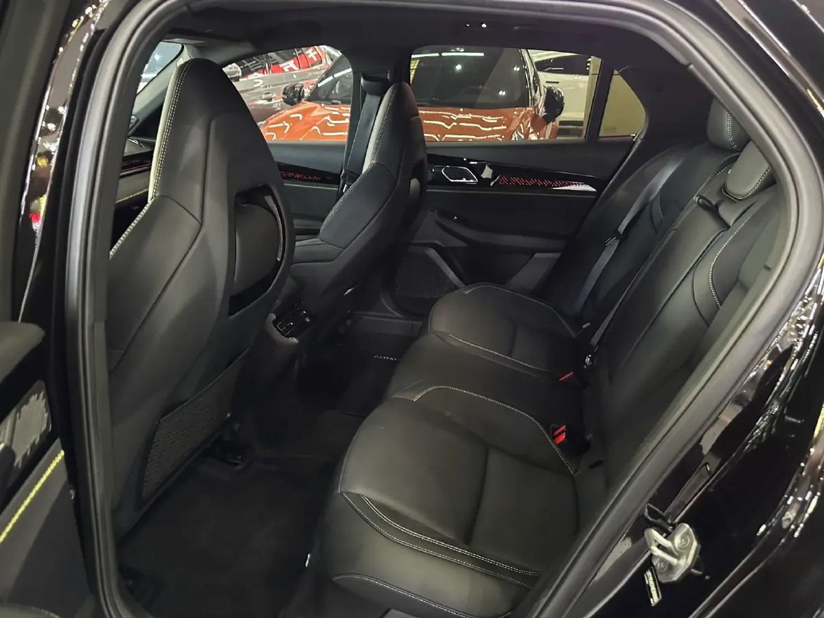 2023 LYNK&CO 03 2.0T 254HP L4 7DCT,autocango,china used car exporter,china ev exporter,chinese used car exporter,chinese used ev exporter