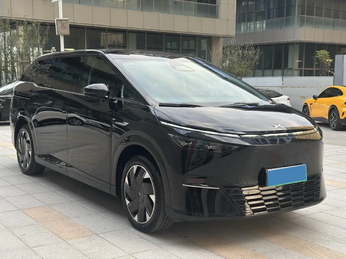 2024 Xpeng X9 BEV 101.5KWH,autocango,china used car exporter,china ev exporter,chinese used car exporter,chinese used ev exporter