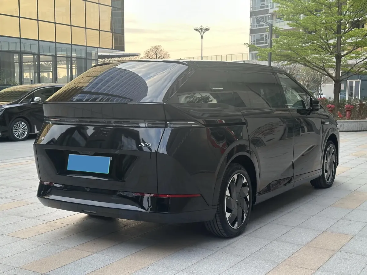 2024 Xpeng X9 BEV 101.5KWH,autocango,china used car exporter,china ev exporter,chinese used car exporter,chinese used ev exporter