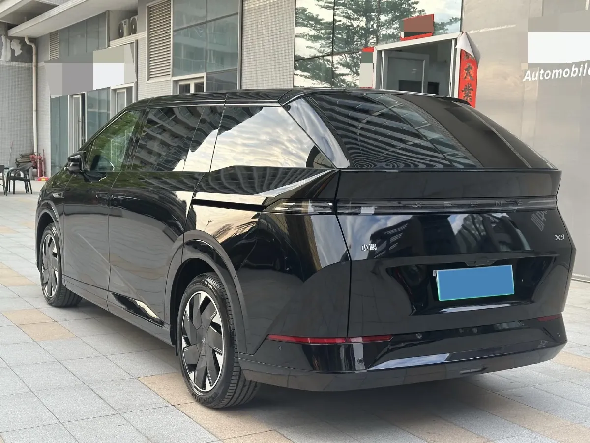 2024 Xpeng X9 BEV 101.5KWH,autocango,china used car exporter,china ev exporter,chinese used car exporter,chinese used ev exporter
