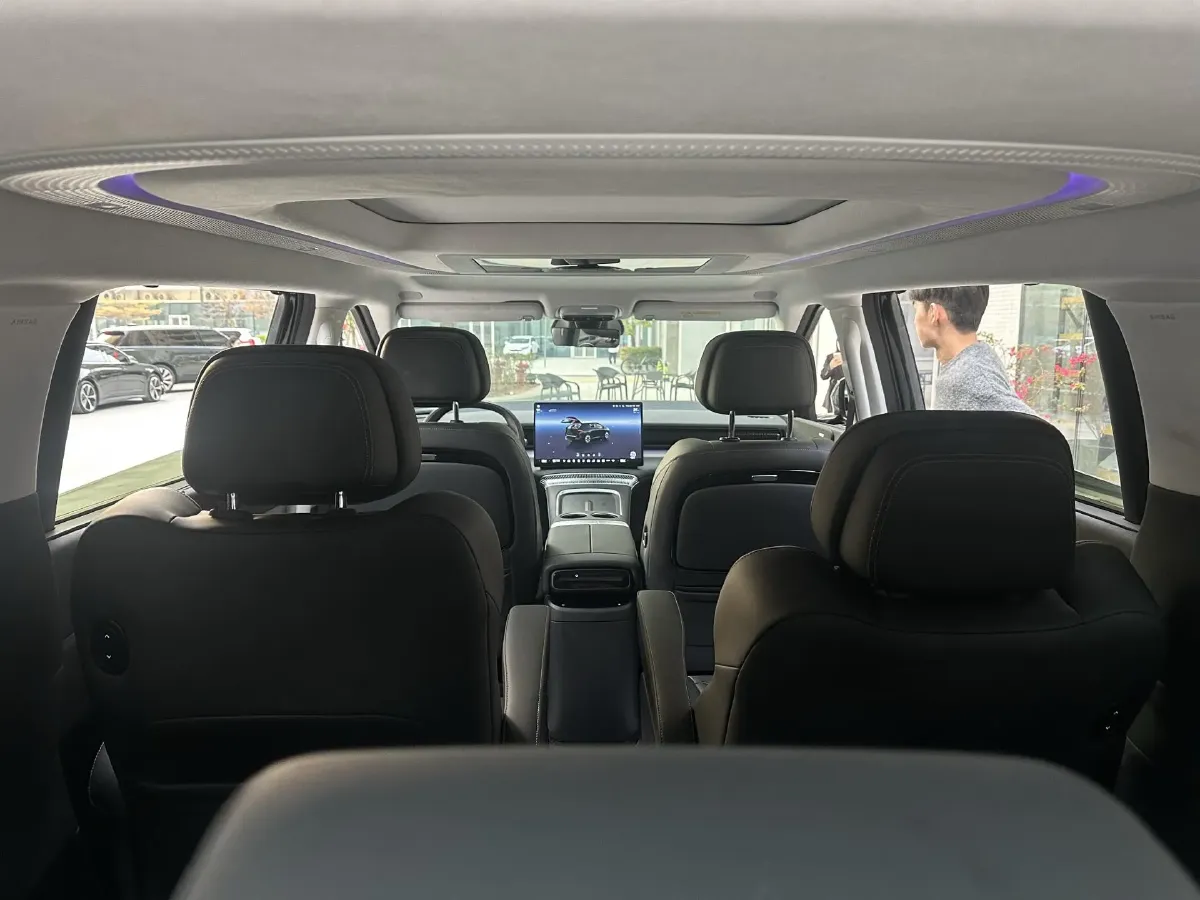 2024 Xpeng X9 BEV 101.5KWH,autocango,china used car exporter,china ev exporter,chinese used car exporter,chinese used ev exporter