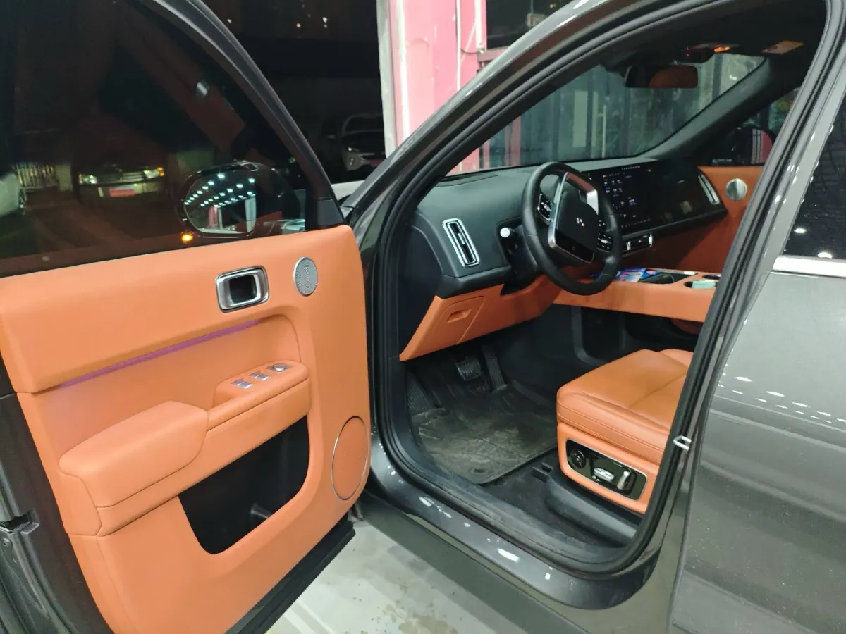 2022 Li L9 Range Extended 154HP REEV 42.6KWH,autocango,china used car exporter,china ev exporter,chinese used car exporter,chinese used ev exporter