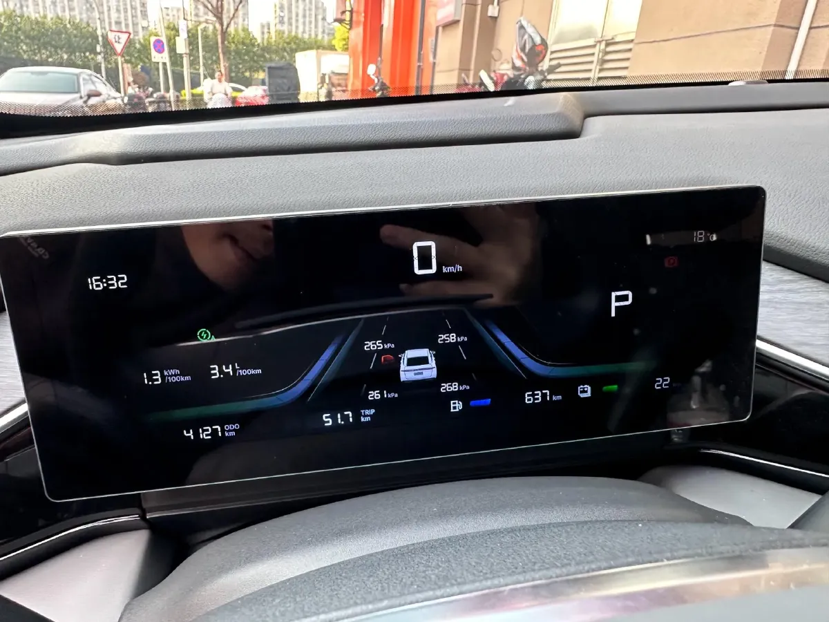 2025 Geely Galaxy A7 1.5L 112HP L4 1DHT PHEV,autocango,china used car exporter,china ev exporter,chinese used car exporter,chinese used ev exporter