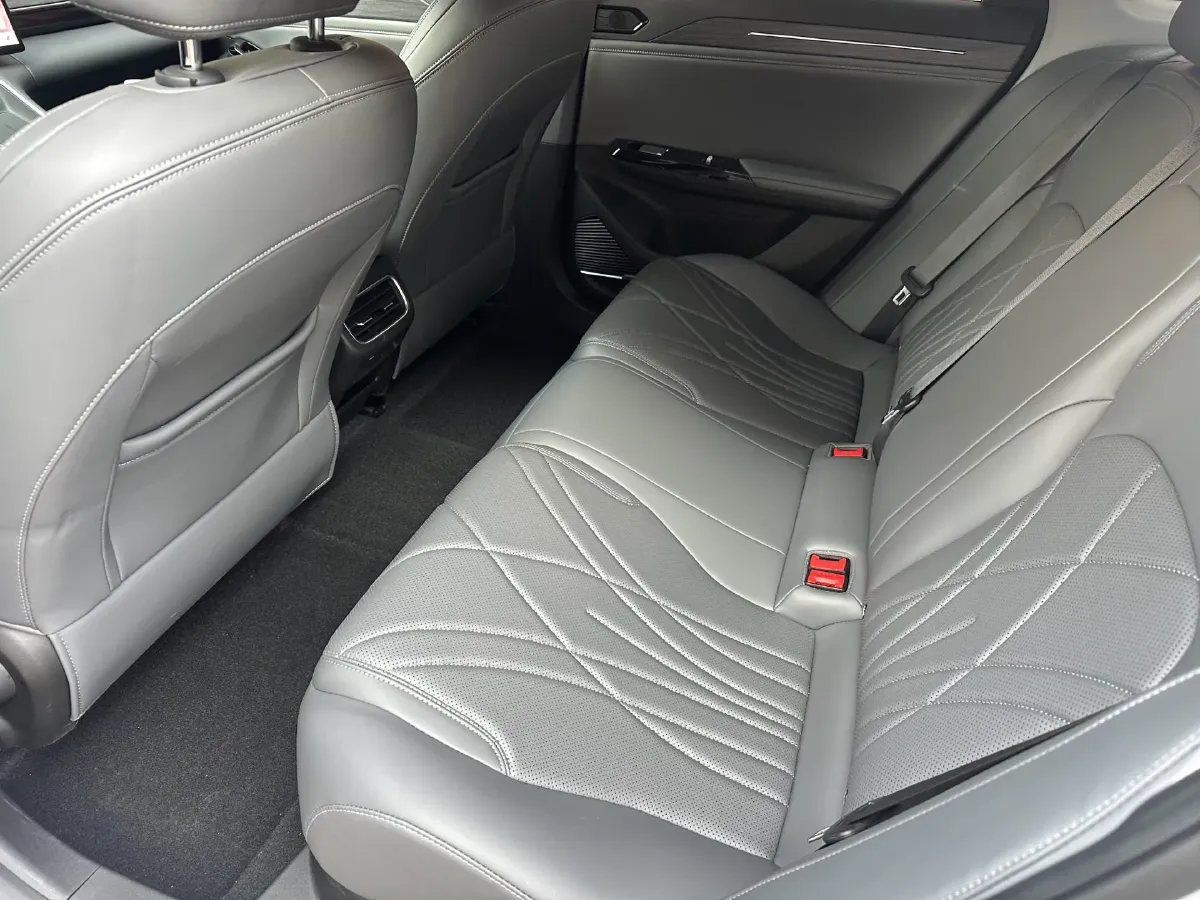 2025 Geely Galaxy A7 1.5L 112HP L4 1DHT PHEV,autocango,china used car exporter,china ev exporter,chinese used car exporter,chinese used ev exporter