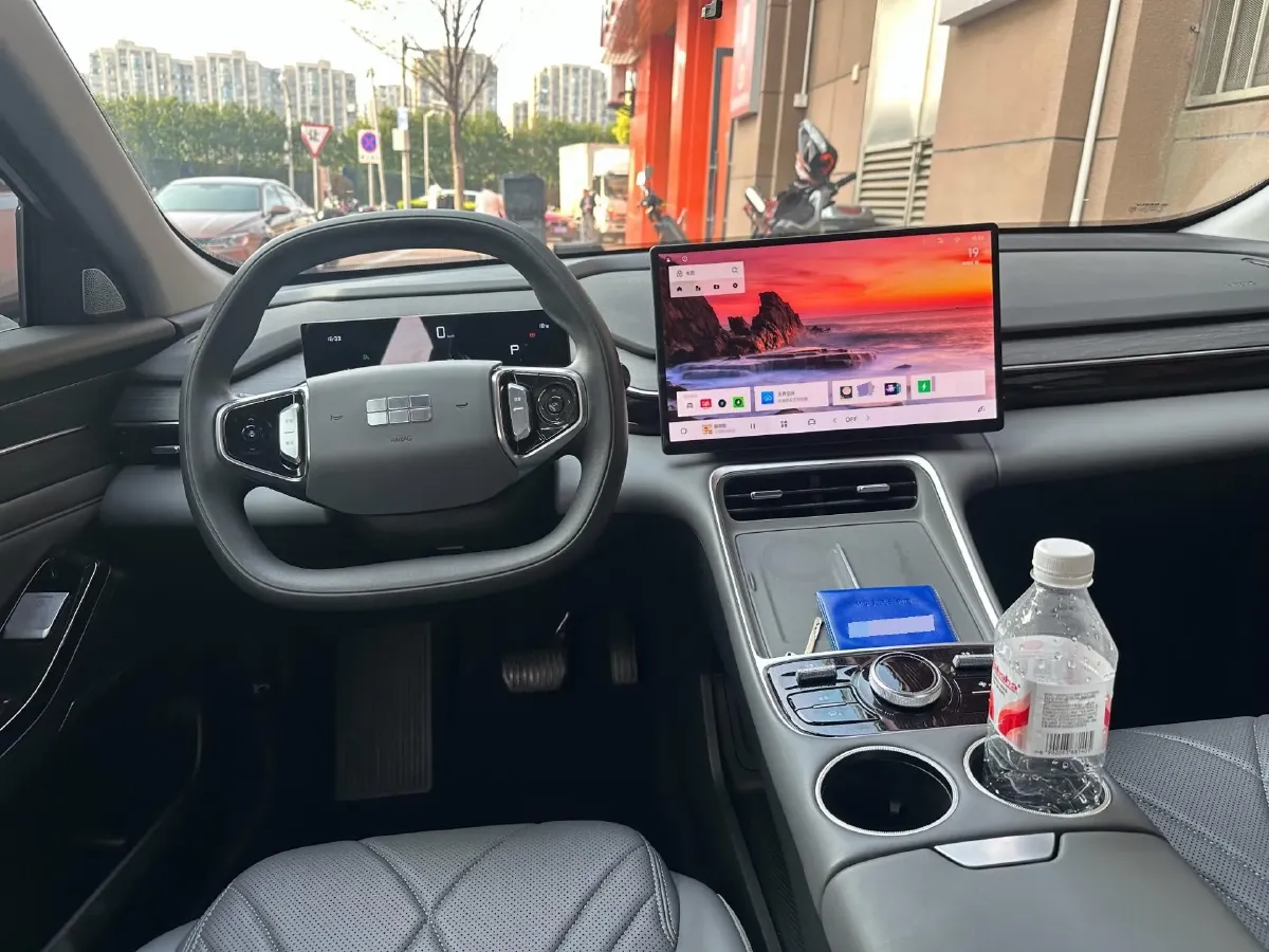 2025 Geely Galaxy A7 1.5L 112HP L4 1DHT PHEV,autocango,china used car exporter,china ev exporter,chinese used car exporter,chinese used ev exporter