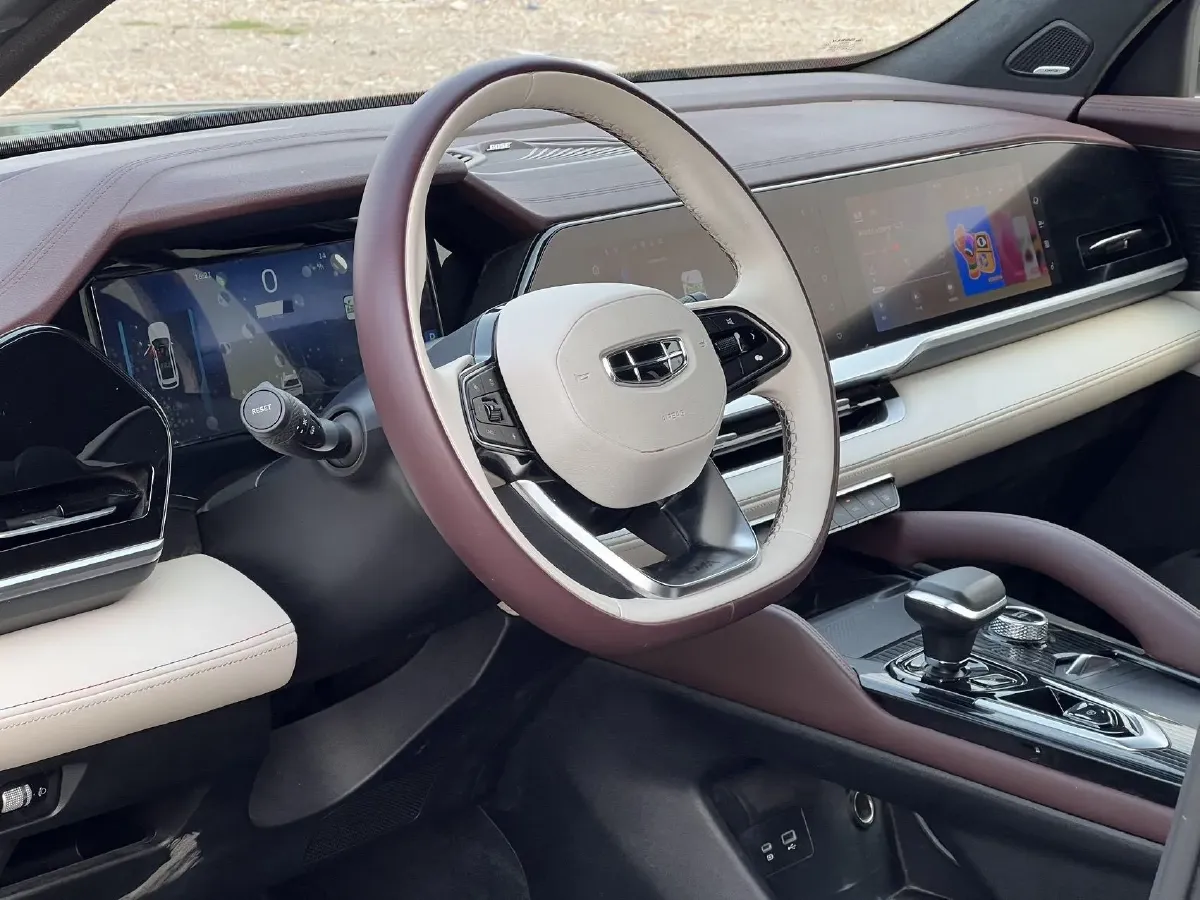 2021 Geely Monjaro 2.0T 218HP L4 7DCT,autocango,china used car exporter,china ev exporter,chinese used car exporter,chinese used ev exporter