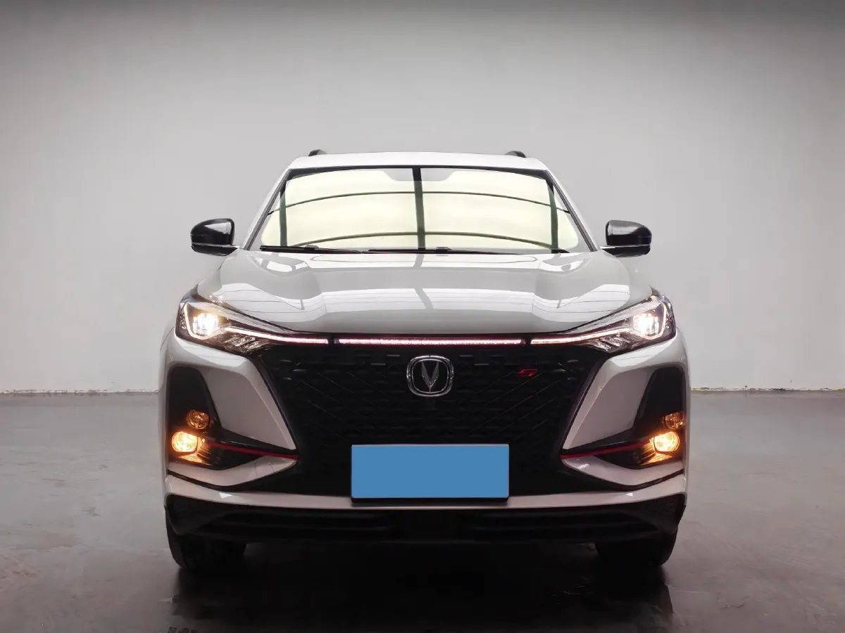2020 ChangAn CS75 Plus 2.0T 233HP L4 8AT,autocango,china used car exporter,china ev exporter,chinese used car exporter,chinese used ev exporter