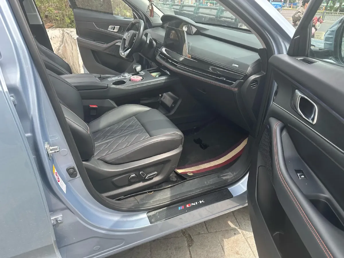 2021 ChangAn UNI-K 2.0T 233HP L4 8AT,autocango,china used car exporter,china ev exporter,chinese used car exporter,chinese used ev exporter