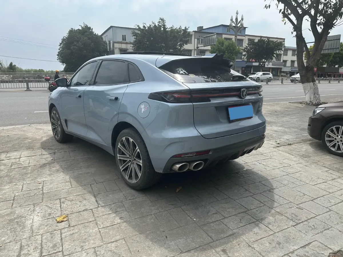 2021 ChangAn UNI-K 2.0T 233HP L4 8AT,autocango,china used car exporter,china ev exporter,chinese used car exporter,chinese used ev exporter